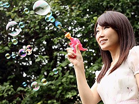 颯爽と。香坂はるな 18才 AVデビュー サンプル動画サムネイル